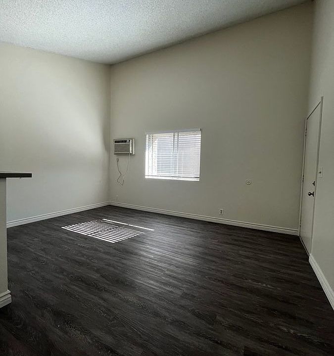 1st image of 8777 Mira Mesa Blvd APT 5