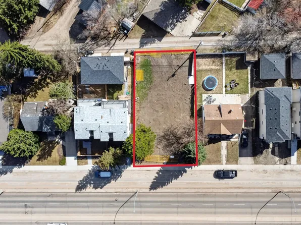 10655 61st Ave NW, Edmonton, AB T6H 1L8