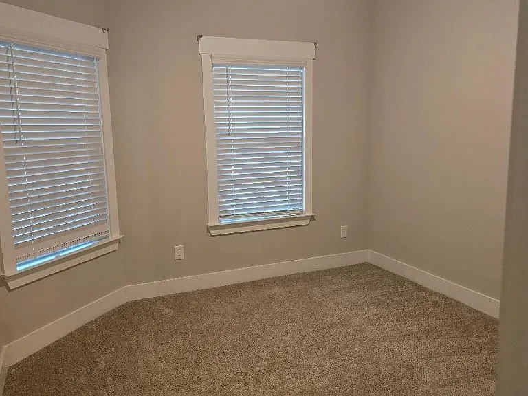 111 Farmall Ln — Photo 18