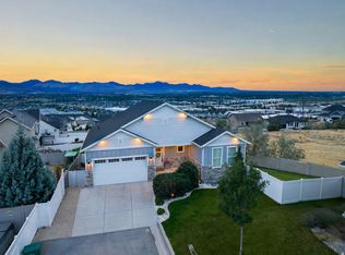 614 W Regent Garden Ln, Bluffdale, UT 84065