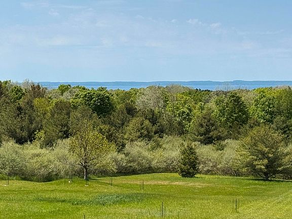 3rd image of 5815 Farrell Rd