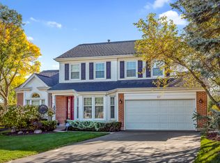 27 Trotwood Ct, Buffalo Grove, IL 60089