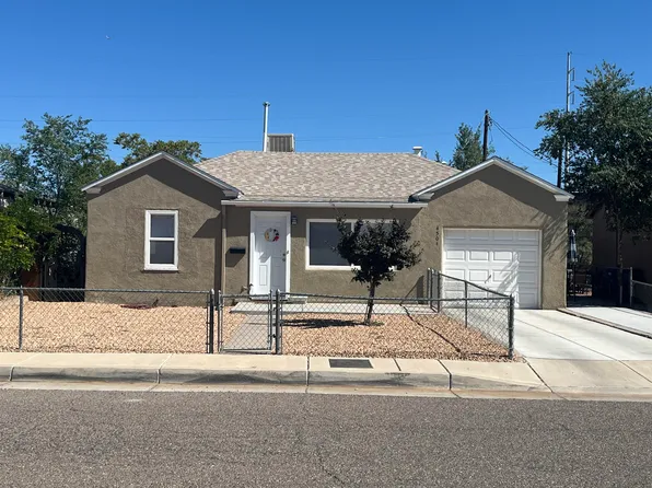 4504 Jupiter St NW, Albuquerque, NM 87107