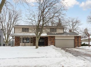 642 S 214th St, Elkhorn, NE 68022