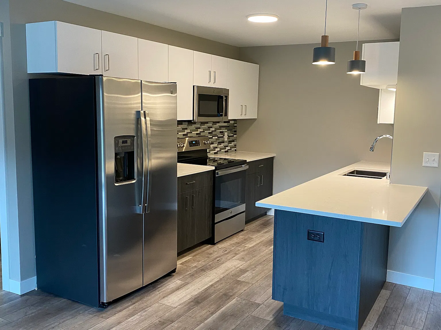 2 bed, 1200 sqft, $1,550 — Photo 1