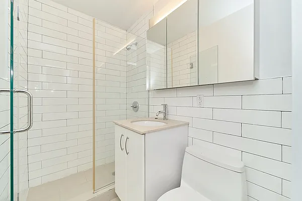 Rented by Living New York | media 13