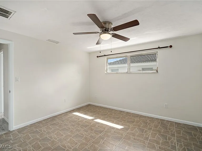 1411 Whiskey Creek Dr — Photo 19