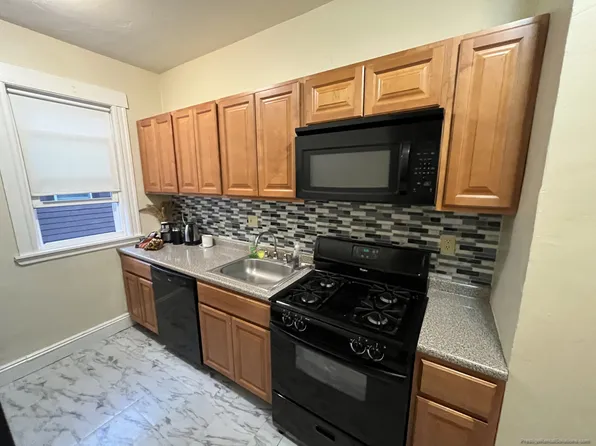 1138 River St APT 2, Hyde Park, MA 02136