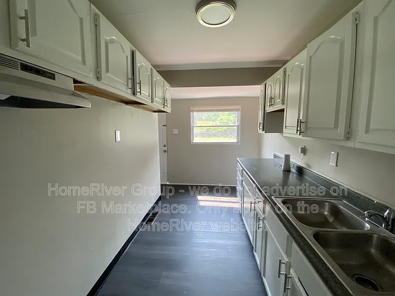 3 bed, 1.0 bath, 873 sqft, $1,450 — Photo 4