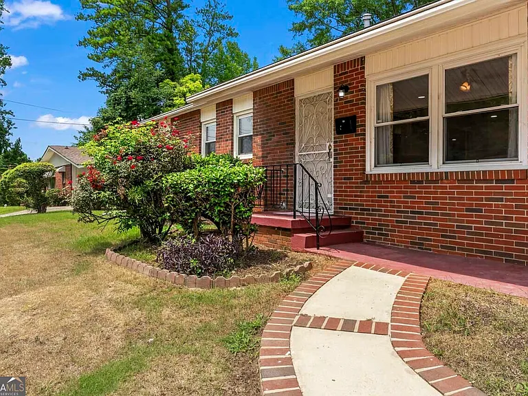3769 Amber Rd NW — Photo 3
