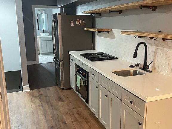 3rd image of 1830 2nd St Unit A