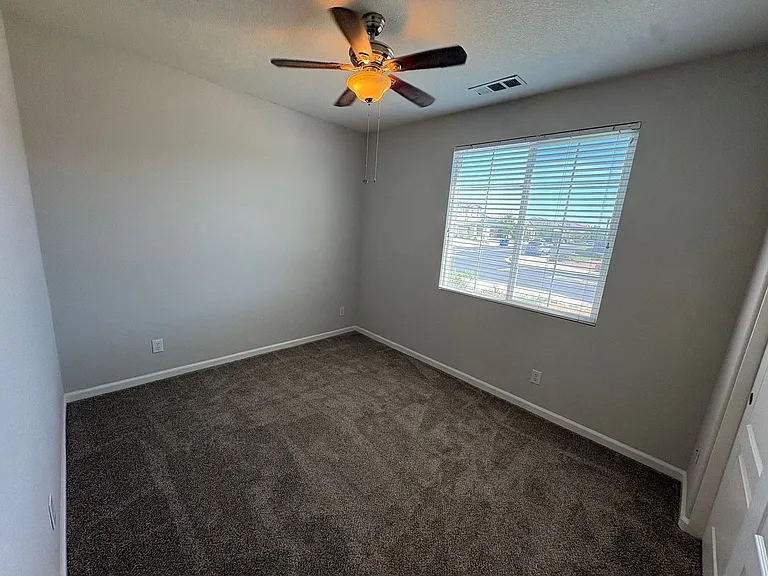 1332 Tuolumne Way — Photo 9