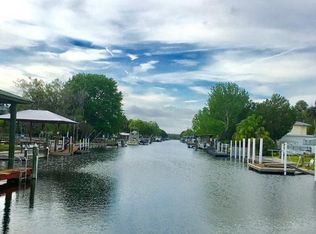 2550 N Comanche Pt, Crystal River, FL 34429