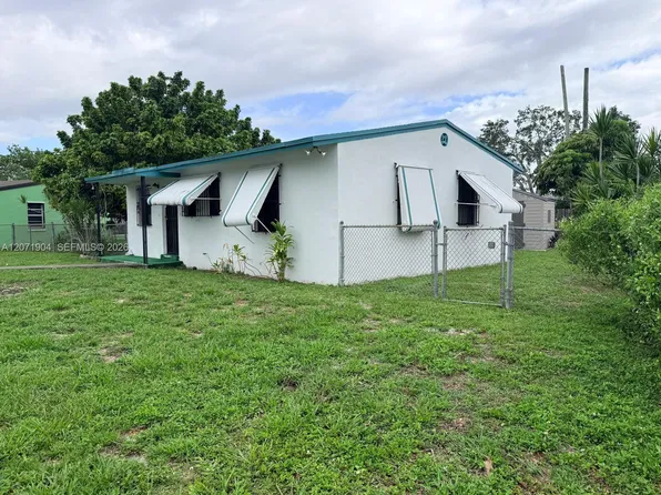 2911 NW 161st St, Miami Gardens, FL 33054