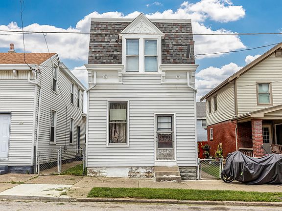 2nd image of 1032 Isabella St