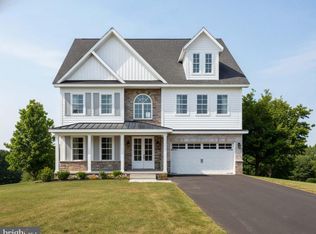 17979 Old Triangle Rd, Triangle, VA 22172