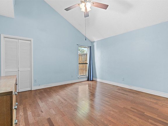2nd image of 2613 Nova Dr