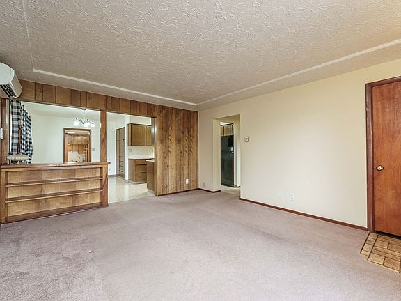 4th image of 117 NE 89th Ave