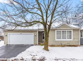 410 Walden Ct, Romeoville, IL 60446