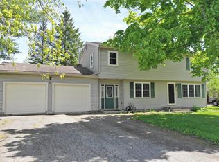 20 George St, Hampden, ME 04444