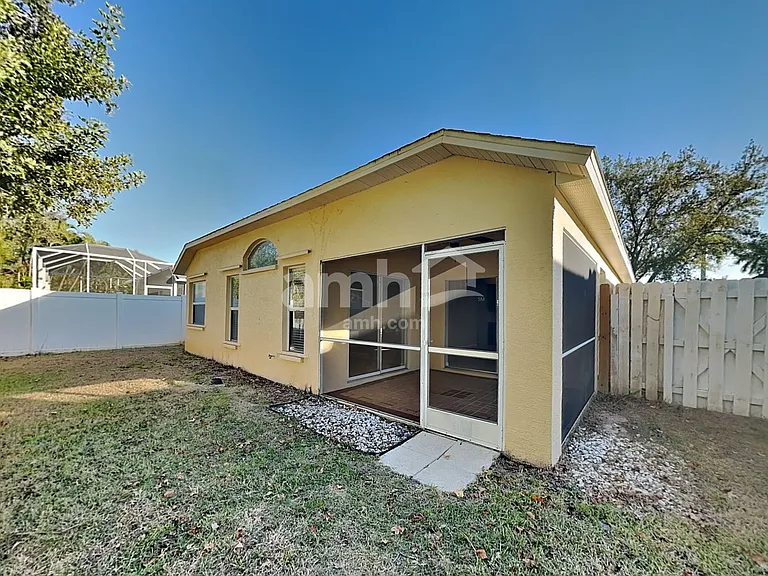 12061 Winding Woods Way — Photo 22