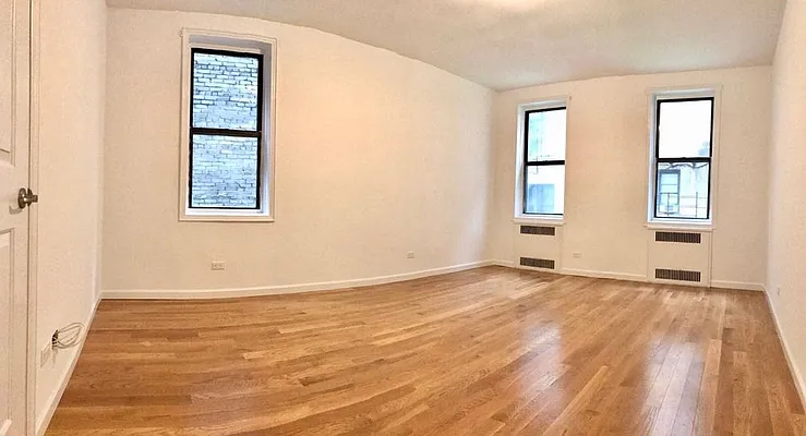 Rented by Zjama Realty Corp | media 1