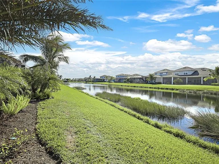 11200 Canal Grande Dr — Photo 25