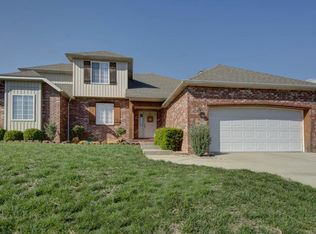 5115 Cherry Pl, Springfield, MO 65809