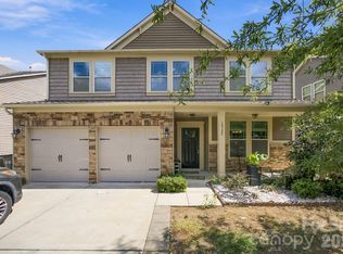 10124 Michael Crossing Dr, Charlotte, NC 28213