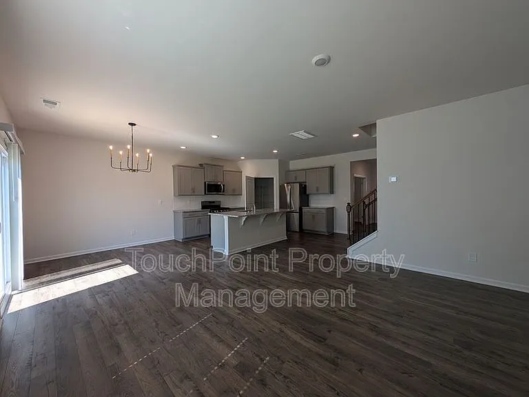 2167 Vanderlyn St — Photo 10