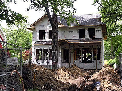 1st image of 610 Linden Ave