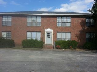 60 Garland Dr APT A, Jackson, TN 38305