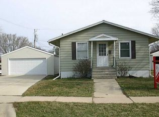 2400 2nd Ave, Marion, IA 52302