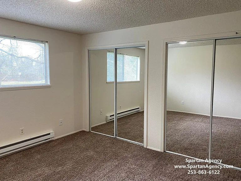 10426 29th St E — Photo 15
