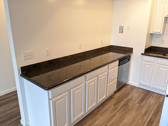 5th image of 1835 Lake St APT 301
