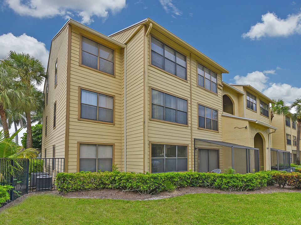 1st image of 2313 N Congress Avenue #22