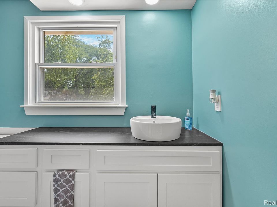 8522 Hampton Rd, photo 29