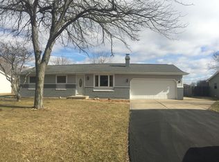 523 E Dawn Dr, Freeland, MI 48623
