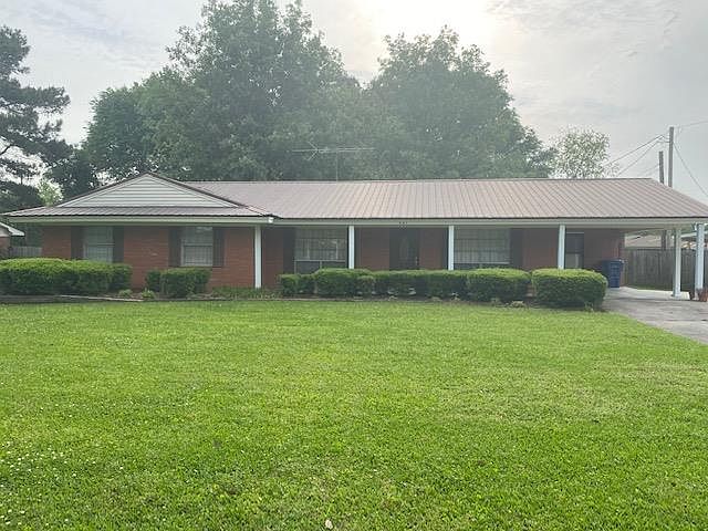 1st image of 981 Fortenberry Dr
