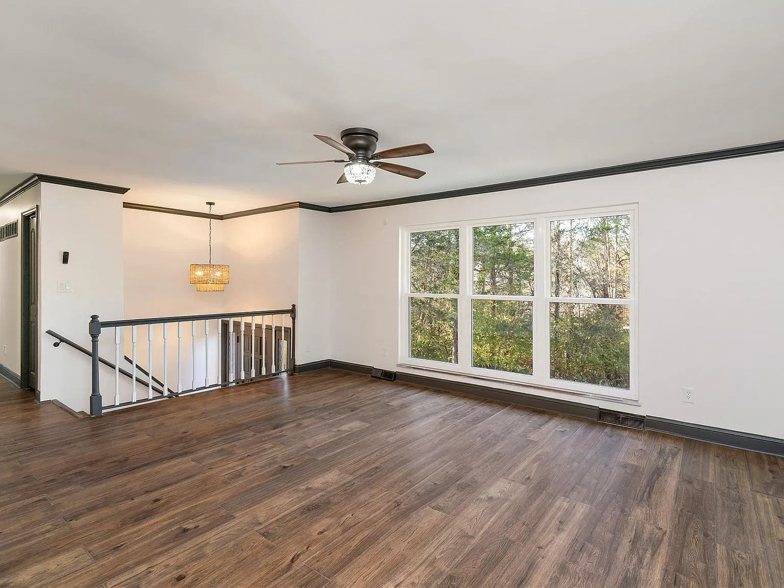 3 bed, 2100 sqft, $2,750 — Photo 3