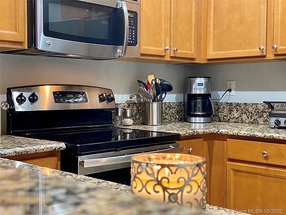 4th image of 3406 W 90th St #3406
