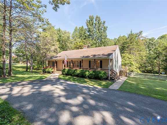 3rd image of 4662 Old Fredericksburg Rd