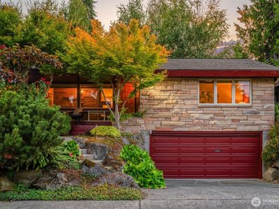 3627 Arapahoe Place W, Seattle, WA, 98199