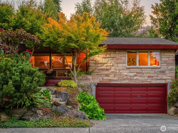 3627 Arapahoe Place W, Seattle, WA 98199