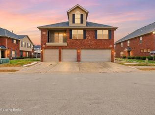 7821 Pleasure Walk Cir, Louisville, KY 40258