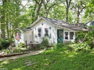 1109 Lincoln Ave, Fox River Grove, IL 60021