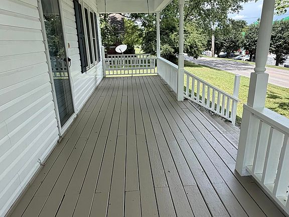 3rd image of 612 Tellico St S