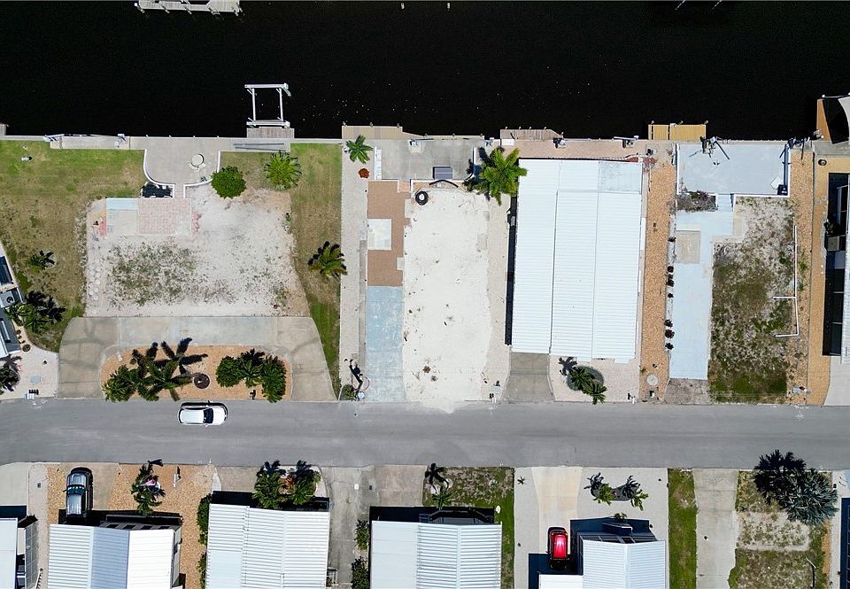 1st image of 4932 Gulfgate Ln