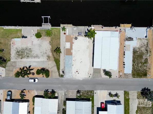 4932 Gulfgate Ln, Saint James City, FL 33956