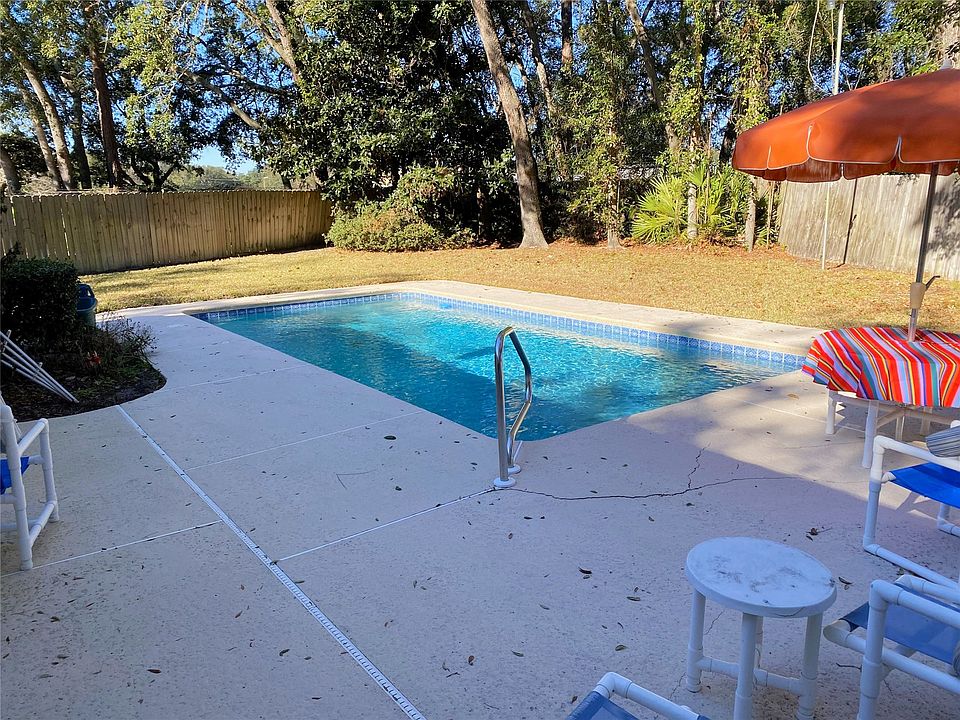 2nd image of 1709 Crescent Rd